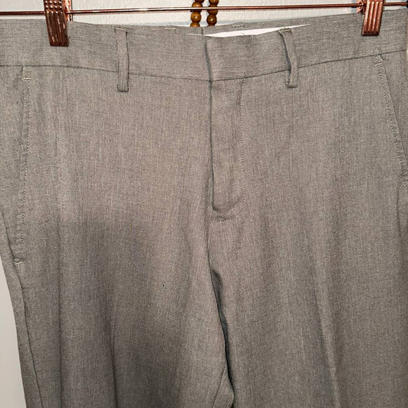 Kenneth Cole Reaction light grey Dress Pants | 30x30 - Picture 2 of 4